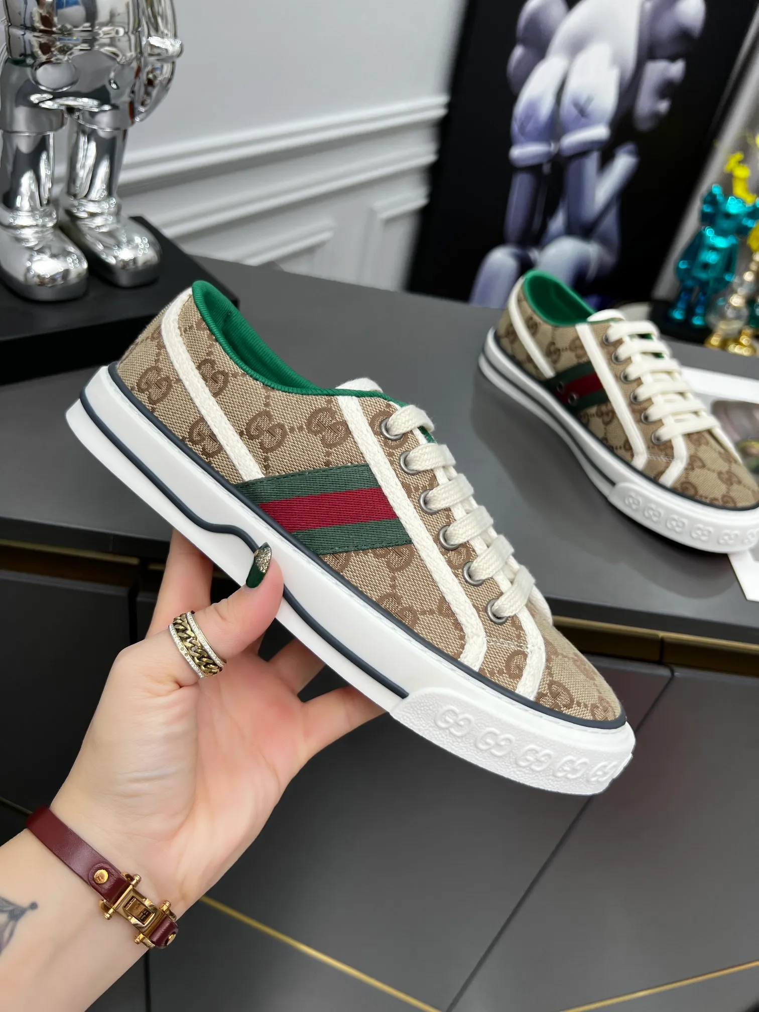 👟👟Ex-factory price 480👟👟 GUCCI new model 1977, classic LOGO material, 1:1 electric embroidery according to the original version, high version, complete package, low and highest version👟👟Ex-factory price U foam feet. T👟👟Ex-factory price U outsole, complete package! 35-44